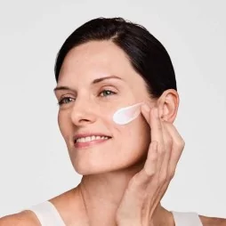Estée lauder daywear crème hydratante multi-protection anti-oxidant spf15
