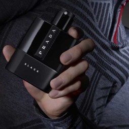 Prada luna rossa black eau de parfum